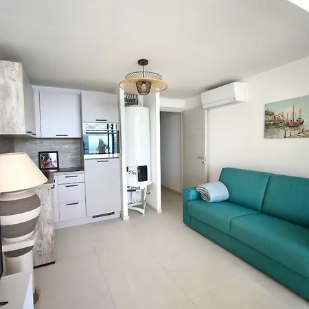 With Sea View And Pool Ideally Located